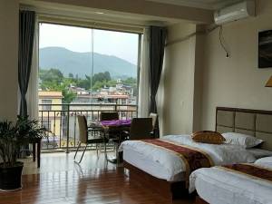 src=http___dimg04.c-ctrip.com_images_20050v000000k000v7BF8_R_300_225_R5_Q70_D.jpg&refer=http___dimg04.c-ctrip.jpg